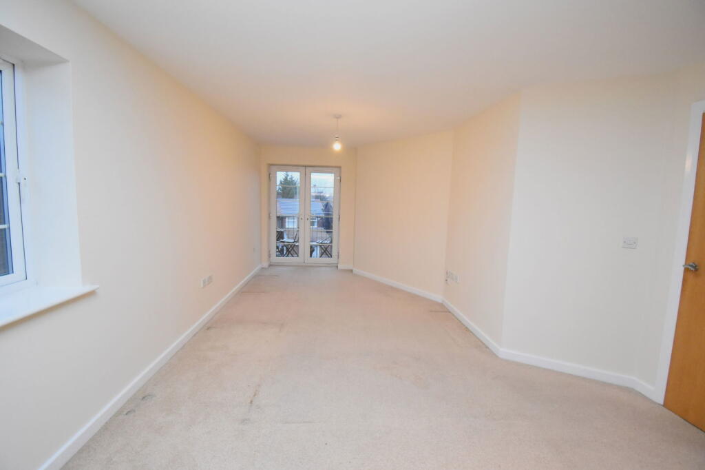 Liebig Court, Widnes, WA8 6GD photo 4