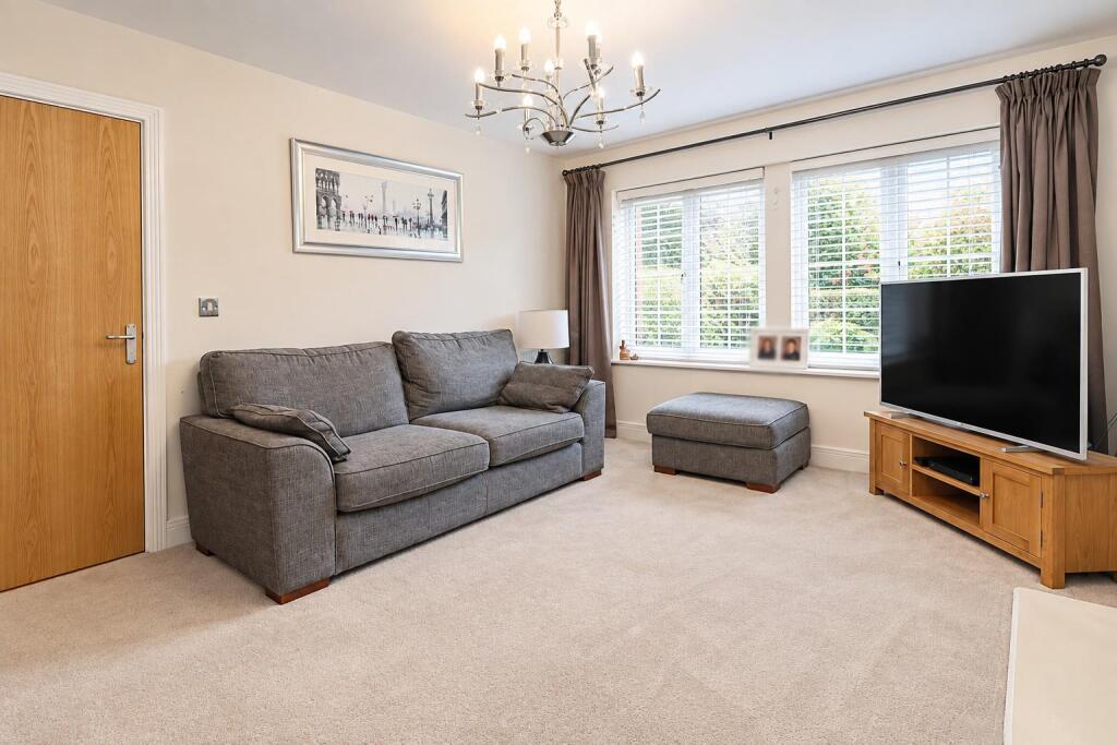 House in Guildford - View 3