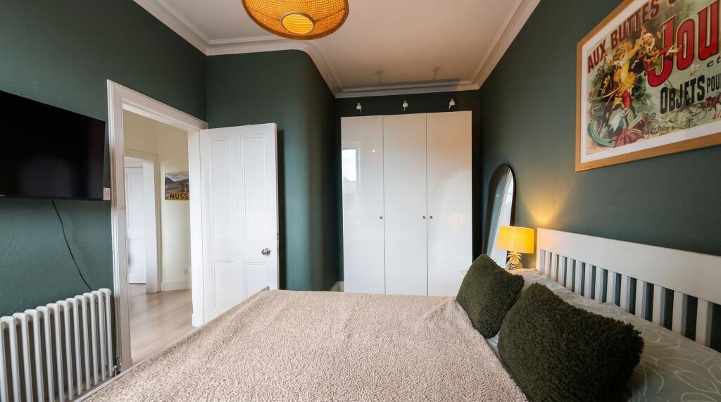 Apartment in Edinburgh, Moat, Hutchison/Chesser - View 5