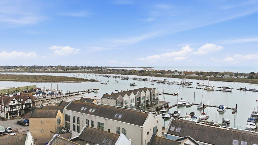 Harbour Square, Brightlingsea, CO7 photo 2