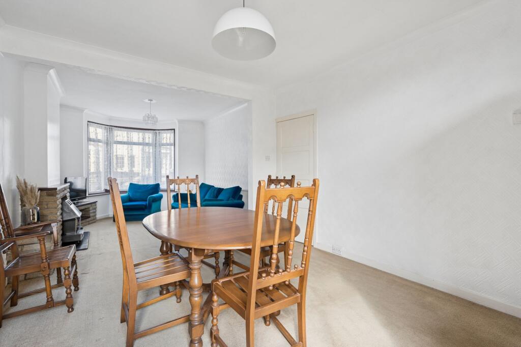 House in Watford - View 4