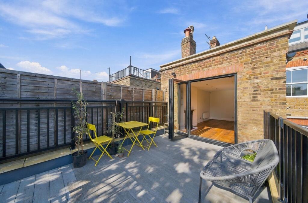 Apartment in London - View 4