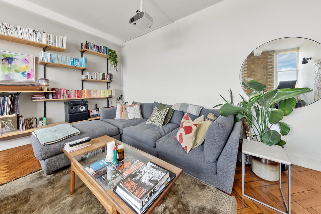 Apartment in London - More