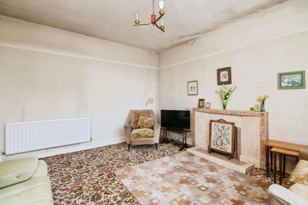 Himley Avenue, Dudley photo 4