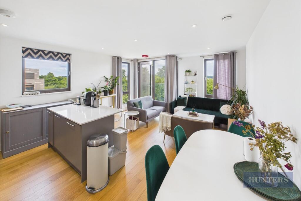 Main image of property: Guildhall Apartments, Park Walk, Southampton