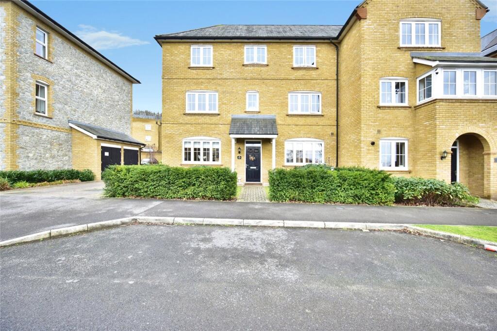 Main image of property: Chapelfield Way, Allington, Maidstone, Kent, ME16