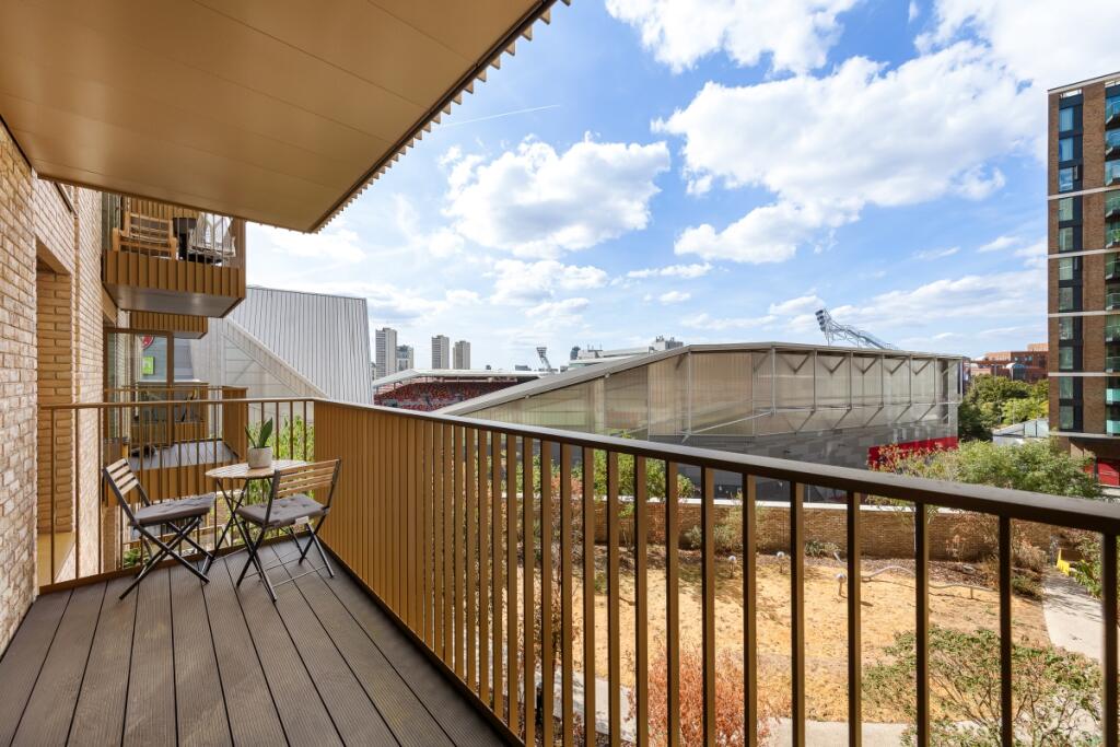 Apartment in London - View 5