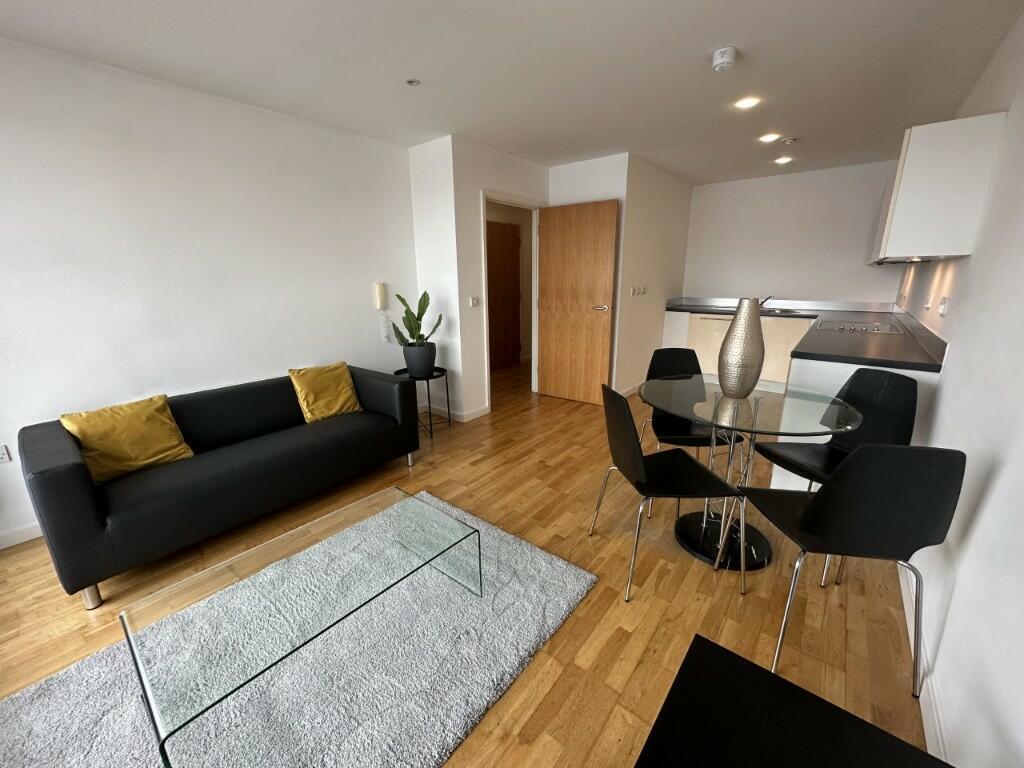 Main image of property: Skinner Lane, Leeds, West Yorkshire, LS7