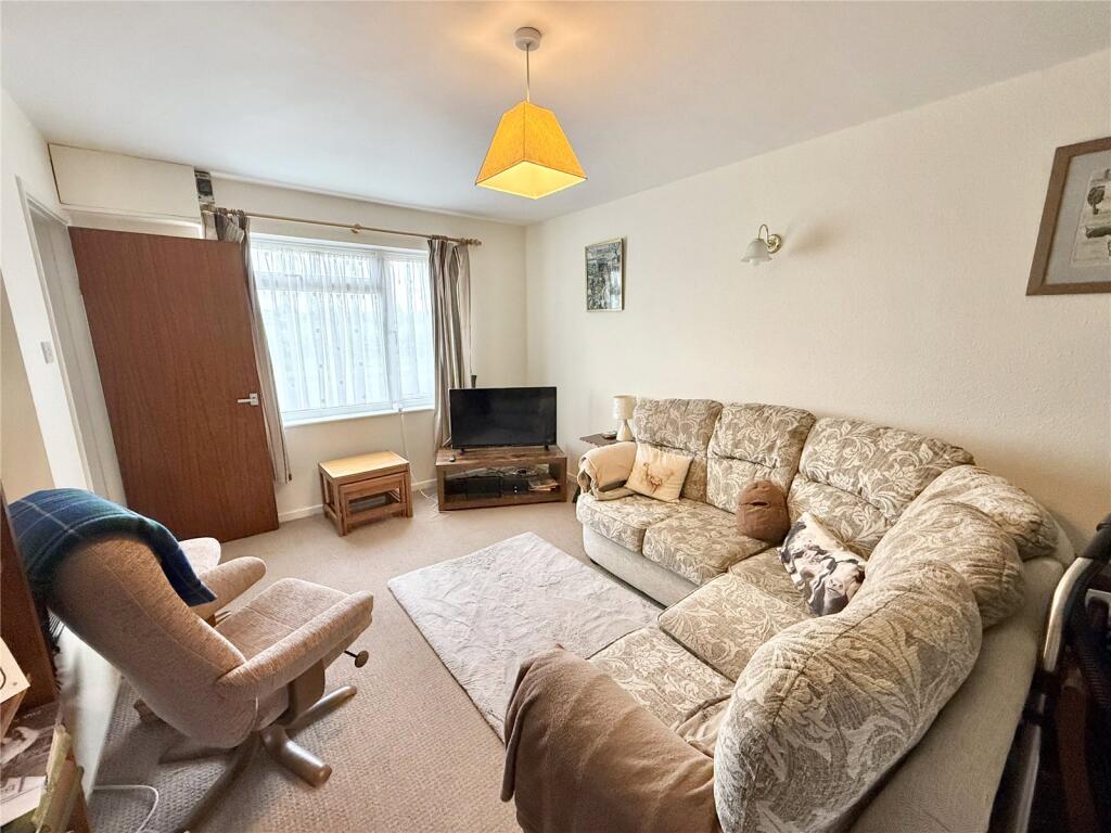 Orchard Close, East Huntspill, Highbridge, Somerset, TA9 photo 4