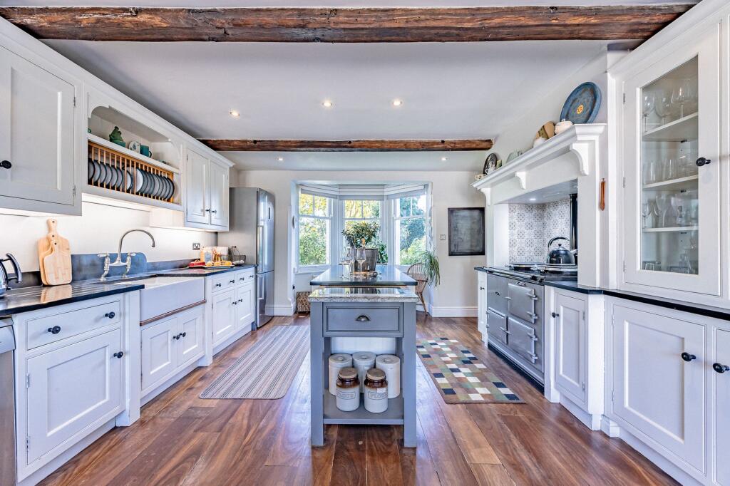 House in Stockport, Kitt's Moss, Bramhall - View 5