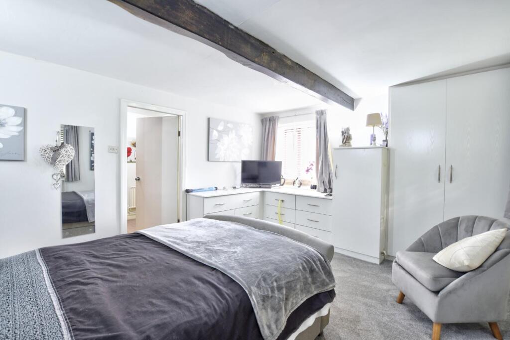 Walverden Road, Briercliffe, Burnley - More