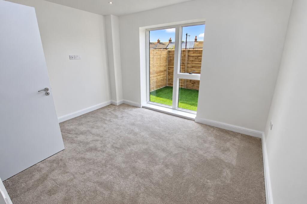 Apartment in Canterbury - More