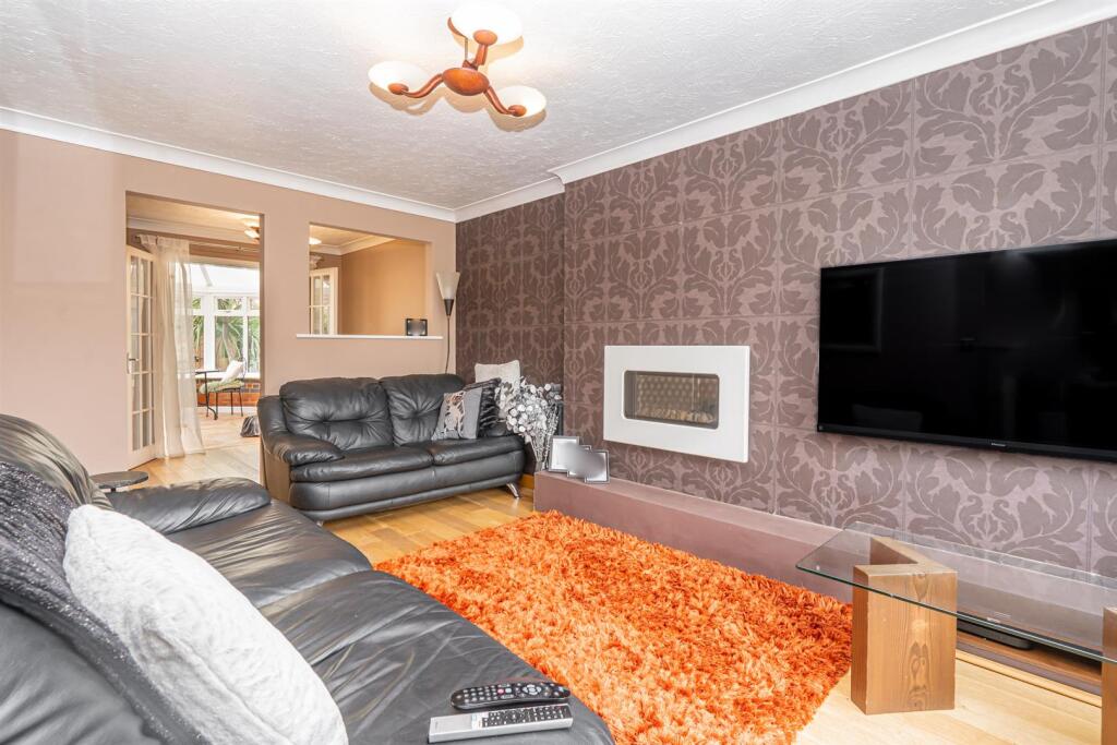 Mile Stone Meadow, Euxton, Chorley photo 2