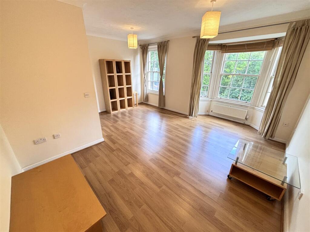 House in Durham - View 4
