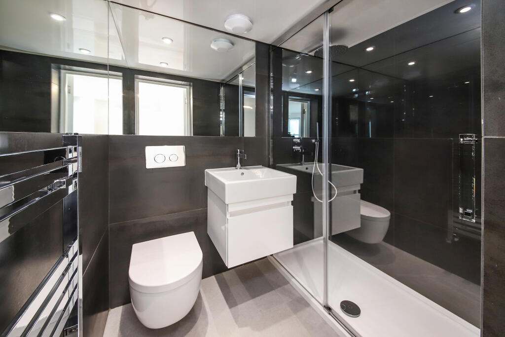 Apartment in London - View 4