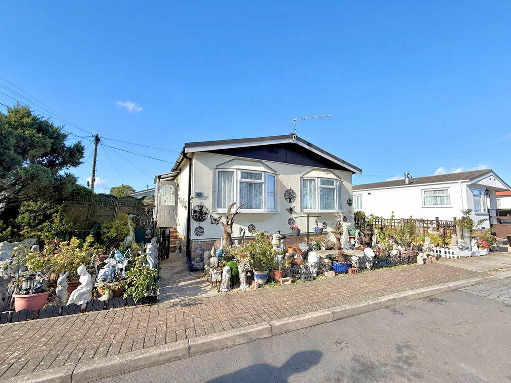 Main image of property: Woodside Home Park, Woodside