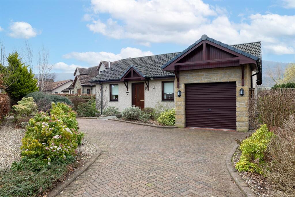 Main image of property: The Glebe, Abernethy, Perth