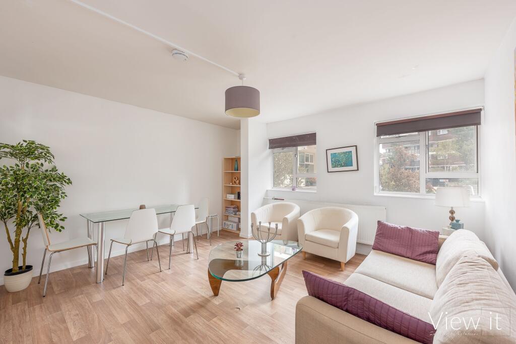 Apartment in London, Abbots Manor Estate, Pimlico - View 2
