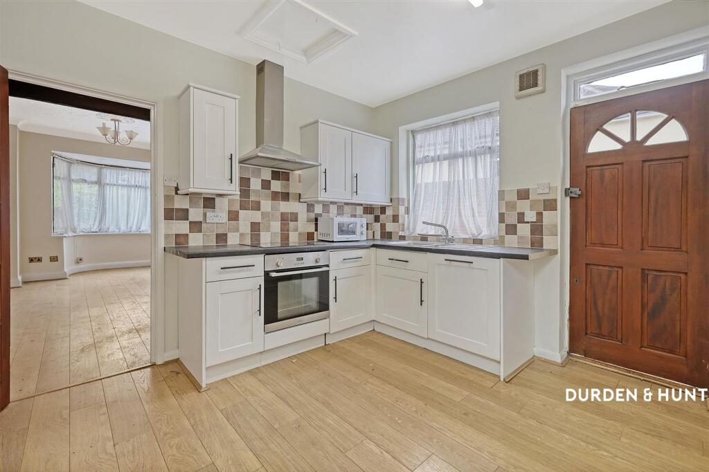 House in Romford - View 5