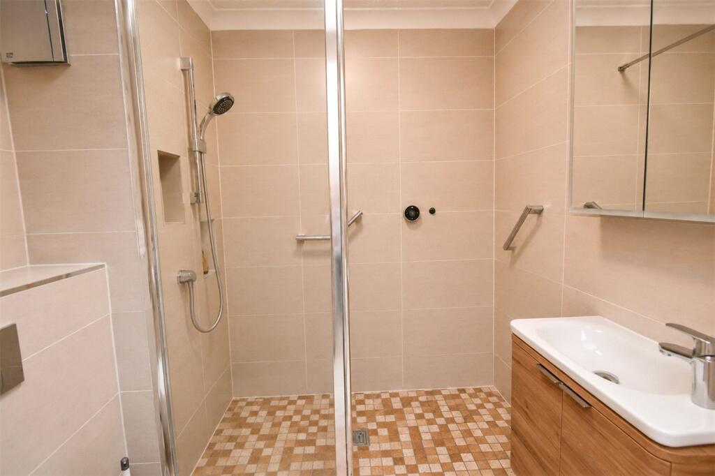 Apartment in Chester - View 5