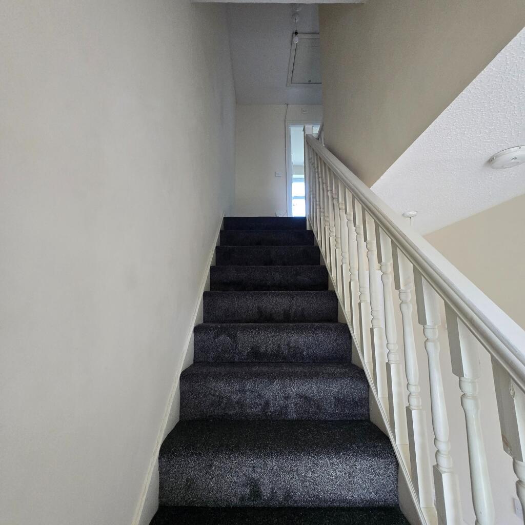 Additional image 14 of Stainton Close, Bradford