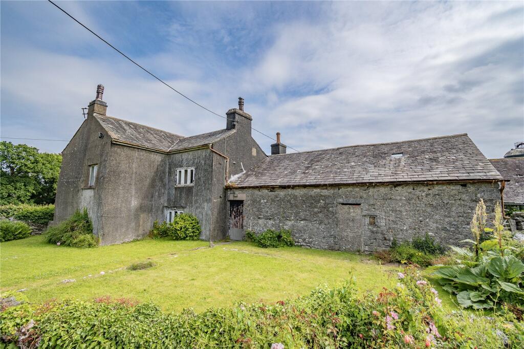 House in Lancaster - More
