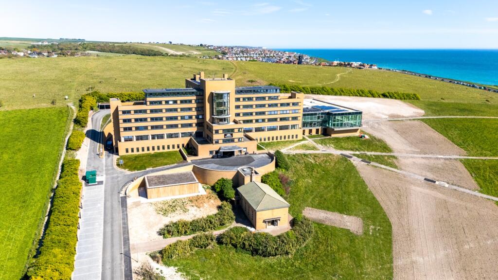 Apartment in Brighton - View 4