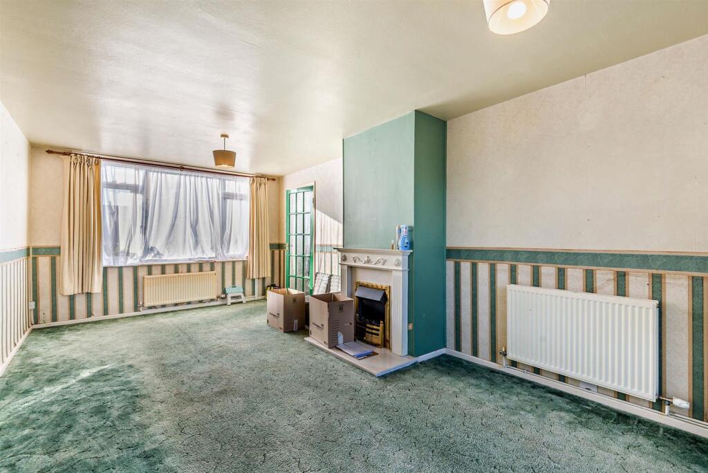 House in Swindon, Park South, South Swindon - View 3