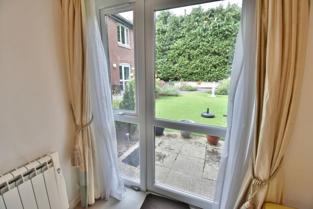 Apartment in Ferndown - View 3