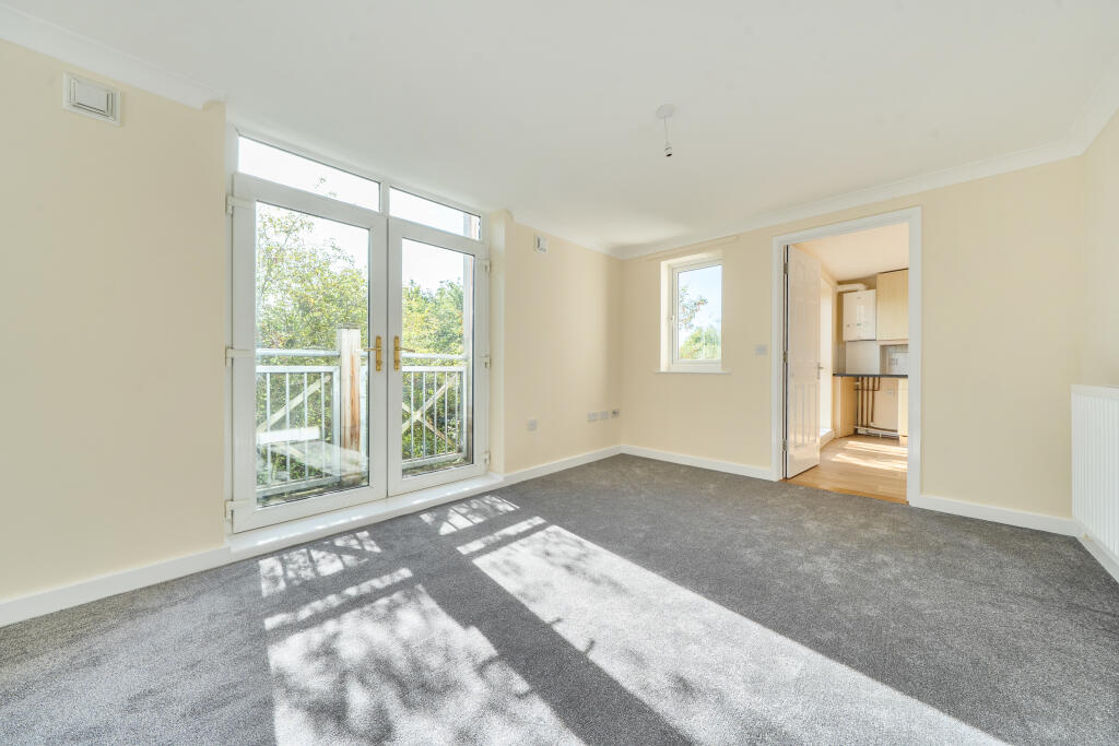 Apartment in Peterborough - More