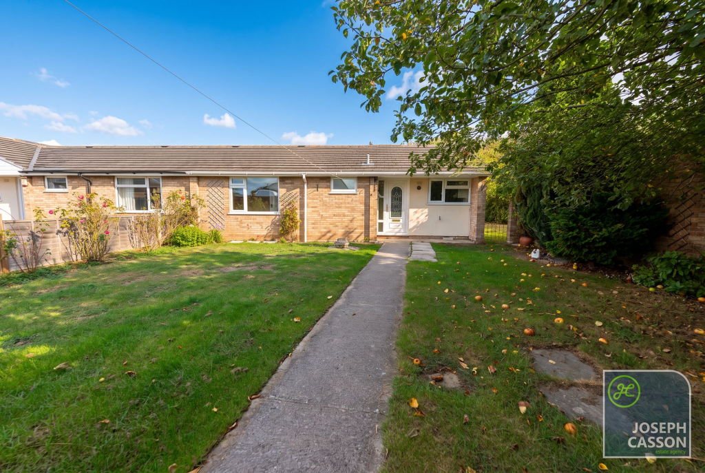 3 Bedroom Semi-Detached in TA6 4EB