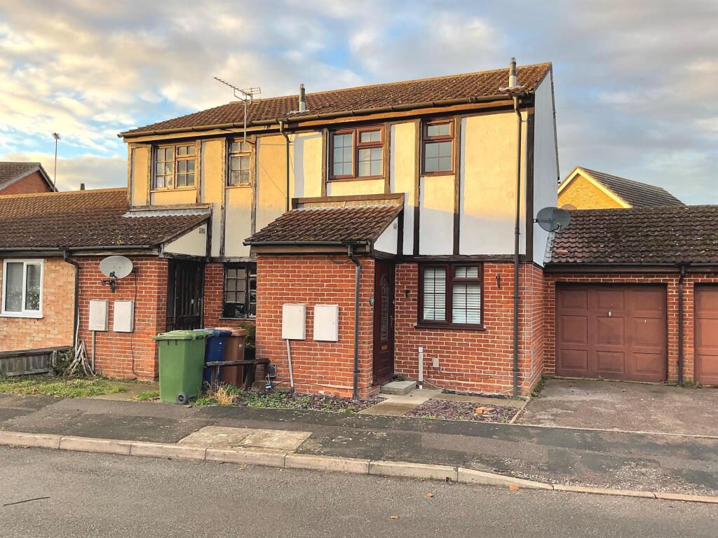 Main image of property: Carpenters Way, Doddington, March