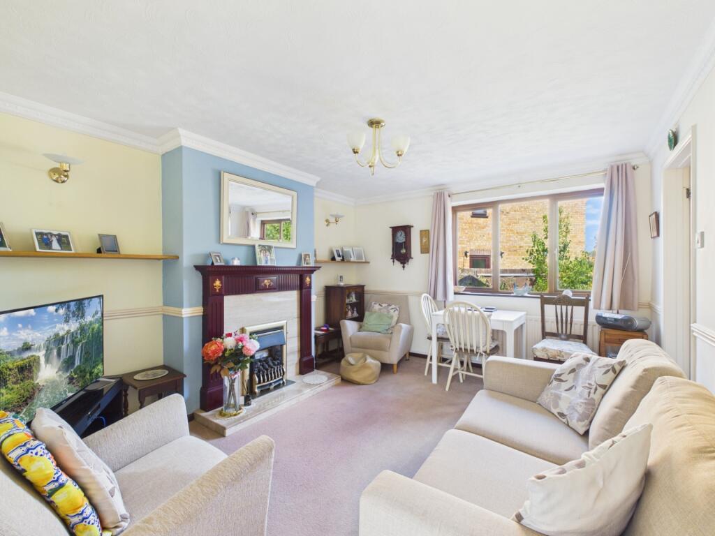House in Northampton - View 3