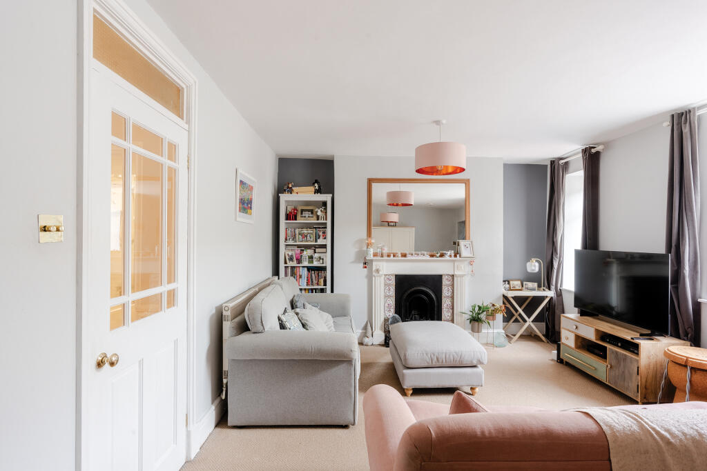 Main image of property: Oakfield Place, Clifton, Bristol, BS8