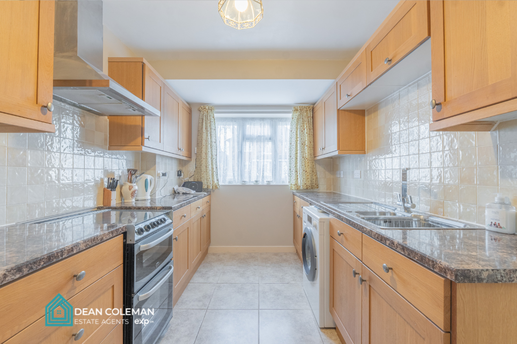Wychall Park Grove, Kings Norton, B38 8AQ – pohled 5