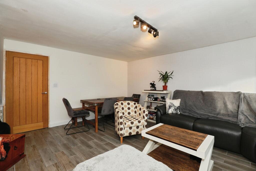 Alt Walk, Winsford, Cheshire, CW7 photo 2