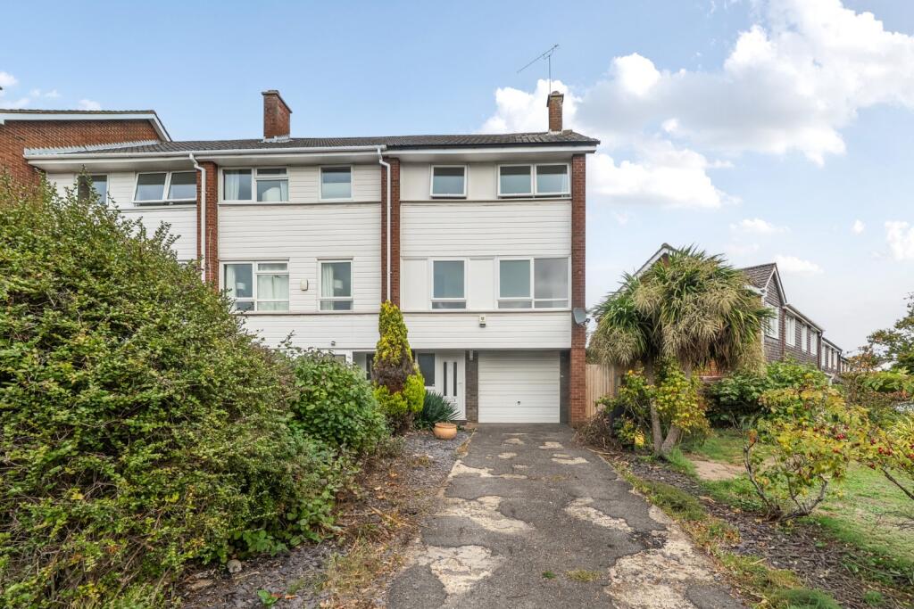 3-bed terraced on Mead Way, Bromley, BR2, £550,000