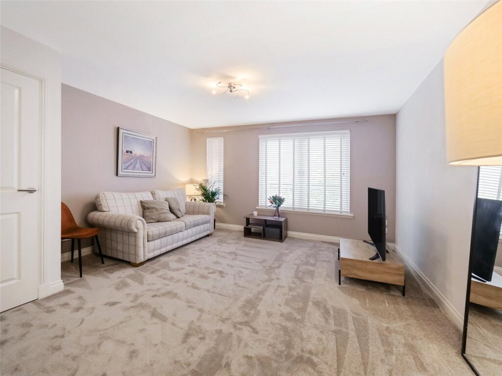 Apartment in Glasgow - View 3