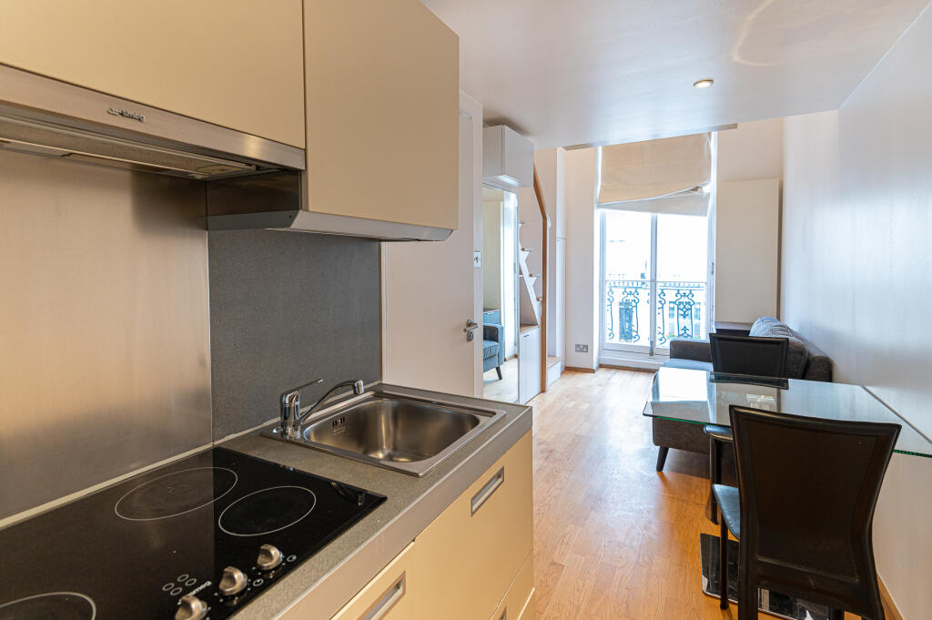 Apartment in London - View 4