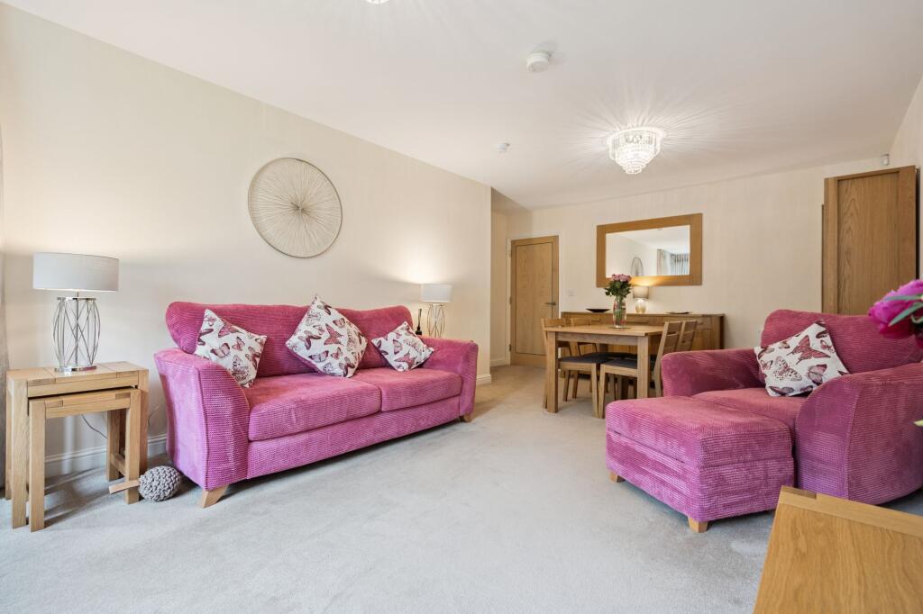 Apartment in Stirling - View 5