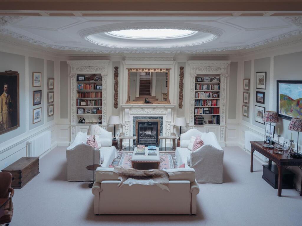 Main image of property: Bloomfield Terrace, London