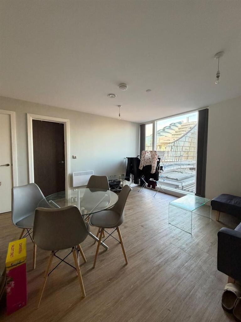 Apartment in Manchester - View 3