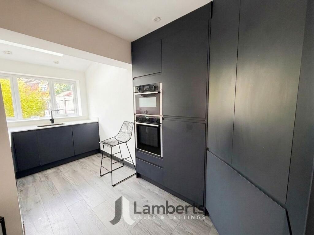 House in Redditch, Worcestershire - View 3