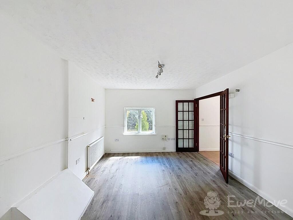 House in Worcester - More
