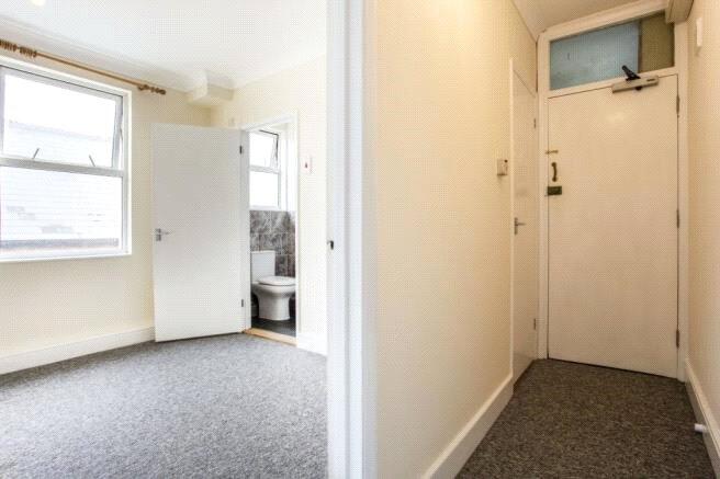 Apartment in East Suffolk, Felixstowe - View 5
