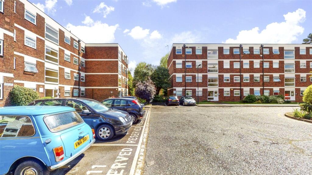Main image of property: Oaktree Close, Ealing, London, W5