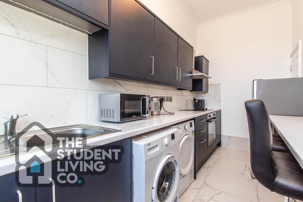 Apartment in Nottingham - View 3