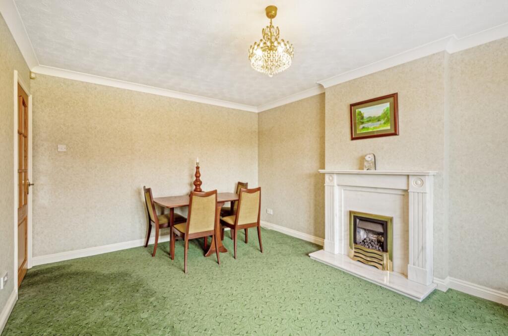 House in Broxtowe, Assarts Farm Estate, Nuthall - View 5