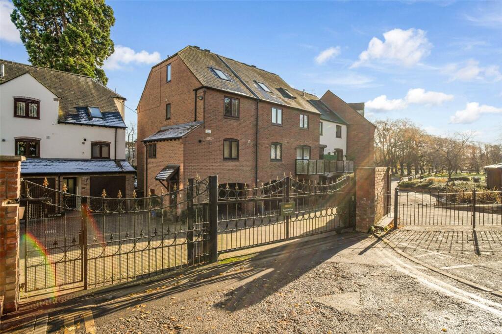 Main image of property: Monks Walk, Evesham, Worcestershire, WR11