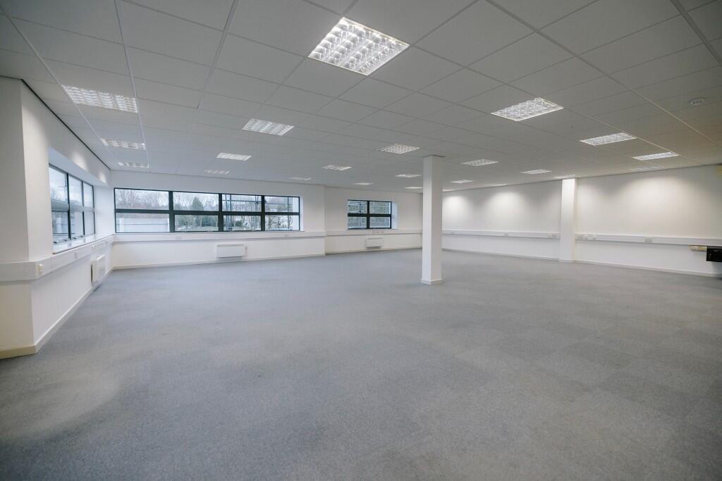 1600 sq ft office